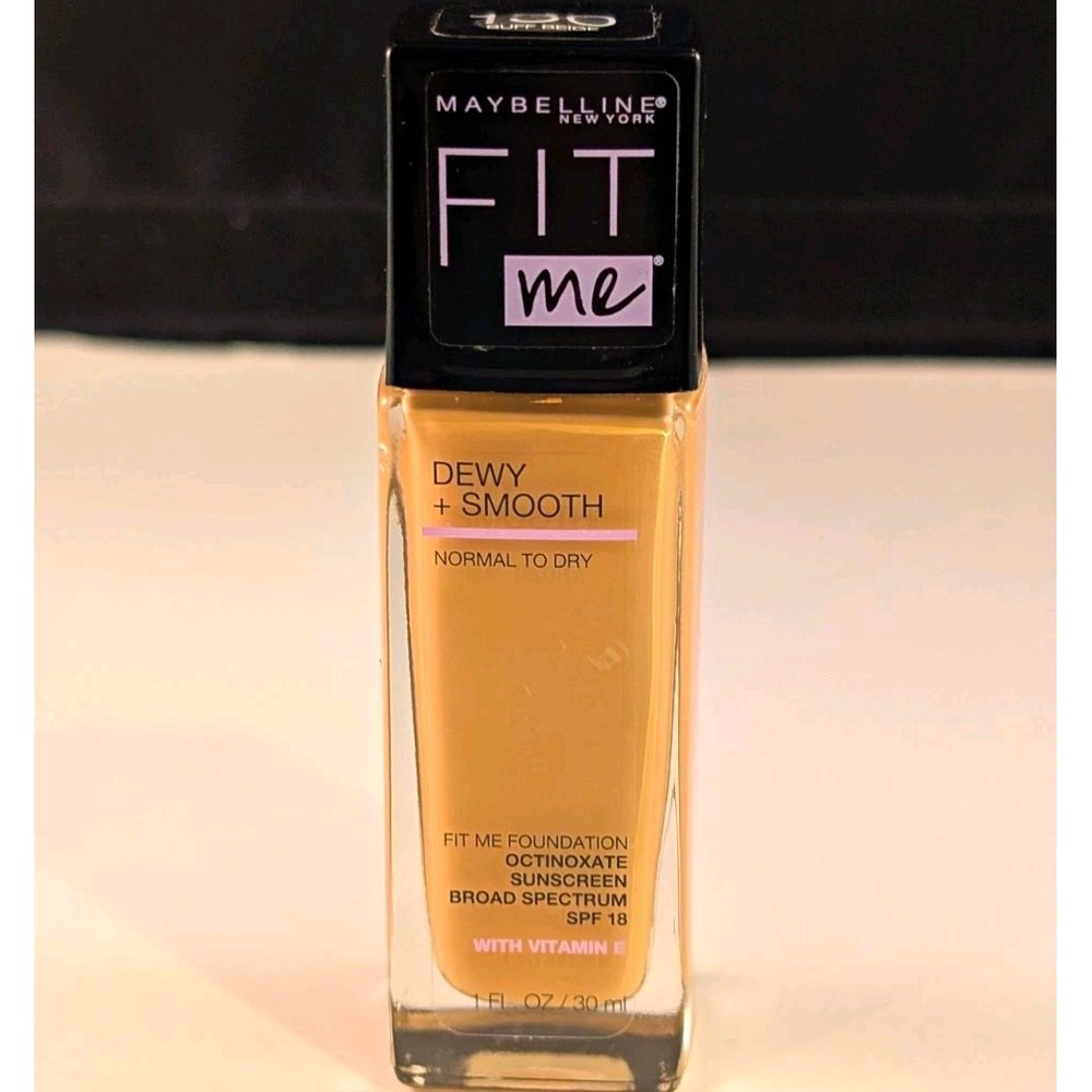 Maybelline Fit Me Dewy + Smooth Liquid Foundation SPF 18 130 Buff Beige 1 fl oz